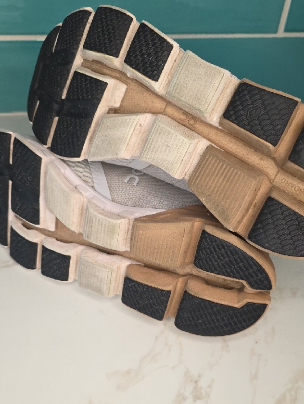 On Cloud Flyer Glacier/Rosebrown Running Shoes Size 11 - Picture 8 of 9
